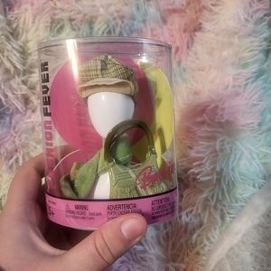 Barbie fashion fever accessories